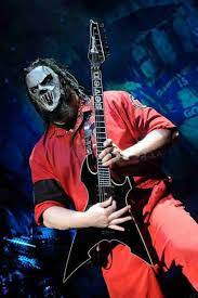 Mick Thompson Slipknot How Do You Play A Pointy Guitar And Still Look Cool Mick Thomson Slipknot Band Slipknot