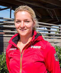 Riding her horse amande de b'neville, she won gold. Julia Krajewski Grabs The Lead At Saumur The Horse Magazine
