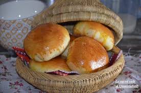 Buns Au Poulet Curry Le Sucre Sale D Oum Souhaib Poulet Curry Recette Buns Gateau Au Chocolat Moelleux