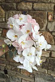 Pink Rose And White Phalaenopsis Orchid Bouquet Makes A Dramatic Statement Flower Bouquet Wedding Pink Orchids Bouquet Orchid Bouquet Wedding