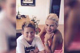 Alison schumer, the younger of sen. 7 Facts About Natalie Wihongi She Is Karl Urban S Ex Wife And A Mother Of Two Ecelebritymirror Karl Urban Ex Wives Karl