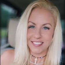 Tammy Laprade's Instagram, Twitter & Facebook