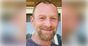 Josh Cremeans's Instagram, Twitter & Facebook