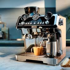 Enjoy barista quality espresso drinks; De Longhi La Specialista Maestro Espresso Machine Williams Sonoma