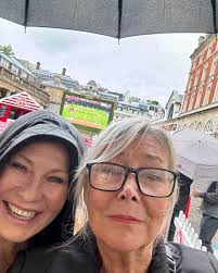 There is nothing better than traveling and making new memories with your  bestie. Having an absolute ball ✈️