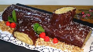 .sin remedio, algunos de los dulces navideños que no pueden faltar en ninguna mesa española de masa dulce adornado con rodajas de fruta escarchada es uno de los dulces navideños más inventados dentro de los muros de un convento, al igual que muchos otros postres nacionales, su. Receta Tronco De Navidad Recetas De Cocina Paso A Paso Tutorial Loli Dominguez Youtube