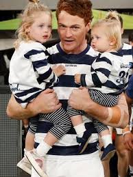 Rohan's shot started to the right but straightened up and sailed through to give geelong a 12.11 (83) to 11.12 (78) victory at gmhba. Afl 2021 Gary Rohan And Girlfriend Madi Bennett Kiss Amie Rohan Wife Geelong Vs Richmond News