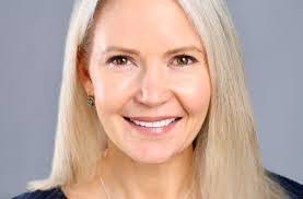 Eileen Staley's Instagram, Twitter & Facebook