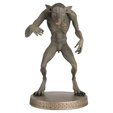 Remus john lupin is a wizard who joins the cast of characters in harry potter and the prisoner of azkaban as the new defence against the dark arts teacher. Werewolf Lupin Harry Potter Figurine Hero Collector Figurine Free Shipping Over 20 Hmv Store