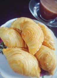 Tepung gandum 1 1/2 cawan 1 sudu teh garam 1/3 cawan air sejuk (ais) bahan b: Resepi Karipap Pusing Sukatan Cawan Tanpa Shortening