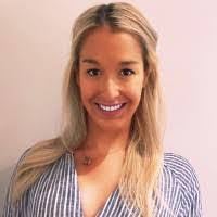 Katie Fielding's Instagram, Twitter & Facebook