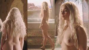 Nude Scenes: Emilia Clarke, Mother of Dragons - all of her plot throughout  Game of Thrones, at highest quality - GIF Video | nudecelebgifs.com