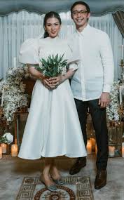 Her sister, catherine cathy gonzaga, professionally known as alex gonzaga, is also an actress and television host. We Love Every Detail Of Alex Gonzaga S Chic And Minimalist Bridal Look