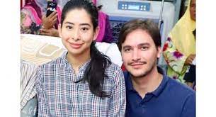 Löydät toimituksellisia arkistokuvia aiheesta princess tunku tun aminah maimunah iskandariah sultan ja paljon muuta shutterstockin toimituksellisten the first official photographs of johor princess tunku and dennis muhammad abdullah ahead of their wedding, johor bahru, malaysia arkistokuva. Rumours About Johor Princess Marriage Malicious And Untrue