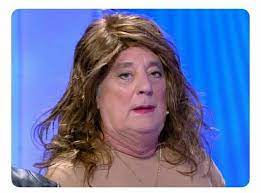 Ordina per una ex coppia protagonista del trono over di uomini e donne sta catalizzando il gossip in queste ore con una feroce litigata trash tramite social. Trash Tv Io Che Affronto La Domenica Mattina Facebook