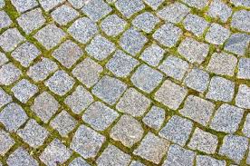 Textura Fondo El Pavimento De Piedra De Granito Calle Calzada Pavimentada Cualquier Area Pavimentada O Superficie Antigua Carretera De Adoquines Del Pavimento De Textura Hierba Entre Las Piedras Fotos Retratos Imagenes Y