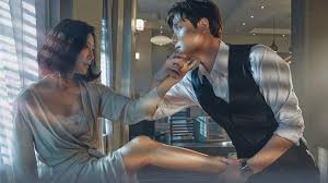 Genre drama korea yang berlatar kerajaan punya karakter beragam yang saling berkaitan dengan latar belakang waktu di masa lampau. 15 Rekomendasi Drama Korea Terbaik Dengan Rating Tinggi