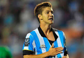 وفى الشوط الثانى أضاف لوسيانو فيتو الهدف الثانى للاتليتى فى الدقيقة 55 ، فيما سجل هدف حفظ ماء الوجه لبنفيكا اللاعب كوستاس ميتروغولو فى الدقيقة 75. Ø¨Ø±Ø´Ù„ÙˆÙ†Ø© ÙŠØ³Ø¹Ù‰ Ù„Ù„ØªØ¹Ø§Ù‚Ø¯ Ù…Ø¹ Ù„Ø§Ø¹Ø¨ÙŠÙ† Ø¬Ø¯Ø¯ Ø¨Ø¹Ø¯ ÙØ´Ù„ Ù…Ø³Ø§Ø¹ÙŠÙ‡ Ù„Ø¶Ù… ÙÙŠØªÙˆ Ø¨ÙˆØ§Ø¨Ø© Ø£Ø®Ø¨Ø§Ø± Ø§Ù„ÙŠÙˆÙ… Ø§Ù„Ø¥Ù„ÙƒØªØ±ÙˆÙ†ÙŠØ©