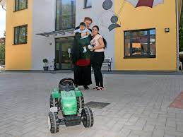 Das mutter & kind haus in blossin ist eine jugendhilfeeinrichtung für. Einweihung Im Neuen Schwarzenbeker Mutter Kind Haus