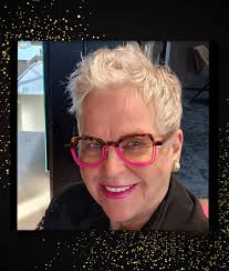 Frame no 2 won. Thanks to Ole, I'm now a happy content Theo owner of 2  models 🧡🩷 I'm going crazy. Can't decide! Glasses/frames 2 require  orange/pink/black attire