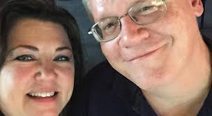 Roslyn Barnes and Mark Copas' Wedding Website