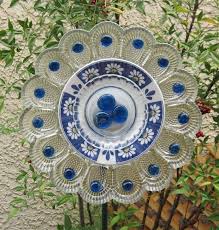 Glass plate flower, garden art, yard art, sun catchers, totem sculptures handcrafted, many hand painted. 20 Upcycled Garden Glass Flowers Made Of Old Plates