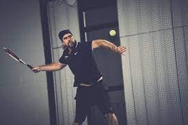 Nils glagau wurde in bad homburg vor der höhe geboren und wuchs im beschaulichen rheinland auf. Nils Glagau Ein Match Mit Dem Juror Bei Der Hohle Der Lowen Tennis Magazin
