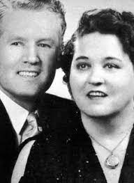 Gladys love presley was 46. Pics Of Gladys Presley Google Search Elvis Presley Family Elvis Presley Elvis Presley Photos