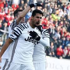 Sami khedira hat angekündigt, seine karriere als fußballer zu beenden. Sami Khedira Plant Ruckkehr Zum Vfb Stuttgart Aber Noch Nicht Jetzt Fussball