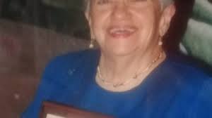 Mercedes E. Palacios: “como enfermera puedo cuidar a mi familia”