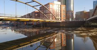 Neben einem abwechslungsreichen mittagstisch gibt es. Foto Tour Zum Fotowettbewerb Haus Drei Hamburg Und Mehr