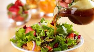 Kemudian buat sausnya dengan mencampurkan semua bahan saus. 4 Jenis Dressing Salad Sehat Yang Manjakan Lidah