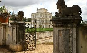 Villa Pamphili E Villa Medici Del Vascello Sede Massonica Del Goi Troppo Vicine Per Gli Stati Generali La Discussione