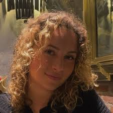 Lou Raffaelly sur LinkedIn : Je suis très fière d'avoir rejoins le réseau  Sainte Claire au sein de…