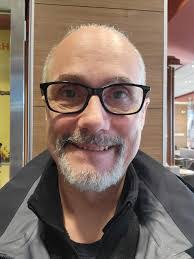 Daryl Robbins's Instagram, Twitter & Facebook