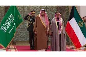 وأطلق مغردون سعوديون هاشتاغ السعوديه_تطرد_السفير_الكندي ليحتل قائمة أكثر الهاشتاغات انتشارا في عدد من الدول العربية كالسعودية والبحرين ومصر والأردن والكويت. Ø§Ù„Ø³Ø¹ÙˆØ¯ÙŠØ© ÙˆØ§Ù„ÙƒÙˆÙŠØª ØªÙˆÙ‚Ø¹Ø§Ù† Ø§ØªÙØ§Ù‚ÙŠØ© Ù…Ù„Ø­Ù‚Ø© Ø¨ØªÙ‚Ø³ÙŠÙ… Ø§Ù„Ù…Ù†Ø·Ù‚Ø© Ø§Ù„Ù…Ø­Ø§ÙŠØ¯Ø© Ø¨ÙŠÙ†Ù‡Ù… Ø§ÙˆØ§Ù† Ù…ØµØ±