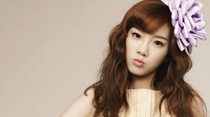 On a ripped piece of paper i wrote down how i really feel and it gets clear somethin' bout you yeah, you and i are similar but different do you feel the same way? Lirik Lagu Taeyeon Fine Okezone Celebrity