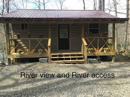 The cabin was originally established in the year 1920 and was remodeled recently, keeping its original knotty pine walls intact. Lil Cabin On Little Red River Guesthouses For Rent In Heber Springs Arkansas United States