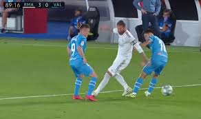 2021.06.17 163 3 real madrid: ë¹„ë§¤ë„ˆ íƒœí´ ì´ê°•ì¸ í‡´ìž¥ì— ë‚œë¦¬ë‚œ í˜„ì§€ ë°˜ì'