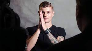 The film was directed by manfred oldenburg and produced by leopold hoesch. Trailer Zum Toni Kroos Film
