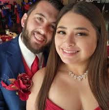 Melissa Nielsen updated her status.