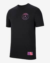 Do you have a better psg logo file and want to share it? Paris Saint Germain Logo Herren T Shirt Nike De