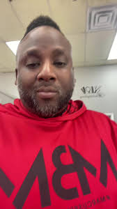 Go follow my brother @Scotty Toomer @Scotty Toomer #MarcusBeingMarcus  #SouthCarolina