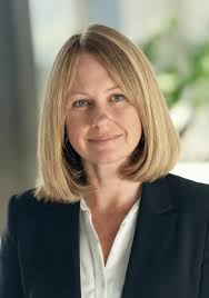 Fiona Holmes Earns AFP Bermuda Scholarship