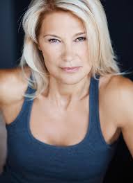 Valerie Wiseman's Instagram, Twitter & Facebook