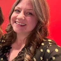 Anne Glick's Instagram, Twitter & Facebook