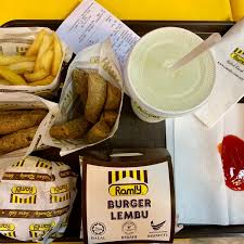 Who doesn't know ramly burger, right? Ramly Halal Mart Kiosk 56 G Jalan 42 26 Taman Sri Rampai