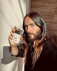 Jun 30, 2021 · while jared leto looked 'campy' (extraordinary) on the red carpet of met gala, ranveer singh made our jaws drop in an ordinary bunker bed setting space. Jared Leto On Twitter Love Is In The Air Give The Gift Of Gucci Guilty Love Edition This Valentine S Day Guiltylove Foreverguilty Gucci Guccibeauty Https T Co Dqd6a3q4km