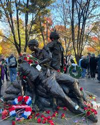 Last November, I was fortunate to attend the 30th anniversary of the  Women's Vietnam Memorial in Washington DC with Memorial founder Diane  Carlson Evans and hundreds of her sister and brother veterans.
