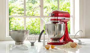 With the bowl and beater in place, put the dime into the bowl. Kuchenmaschine Kippbarer Motorkopf 4 8l Mit Extra Zubehor Kitchenaid